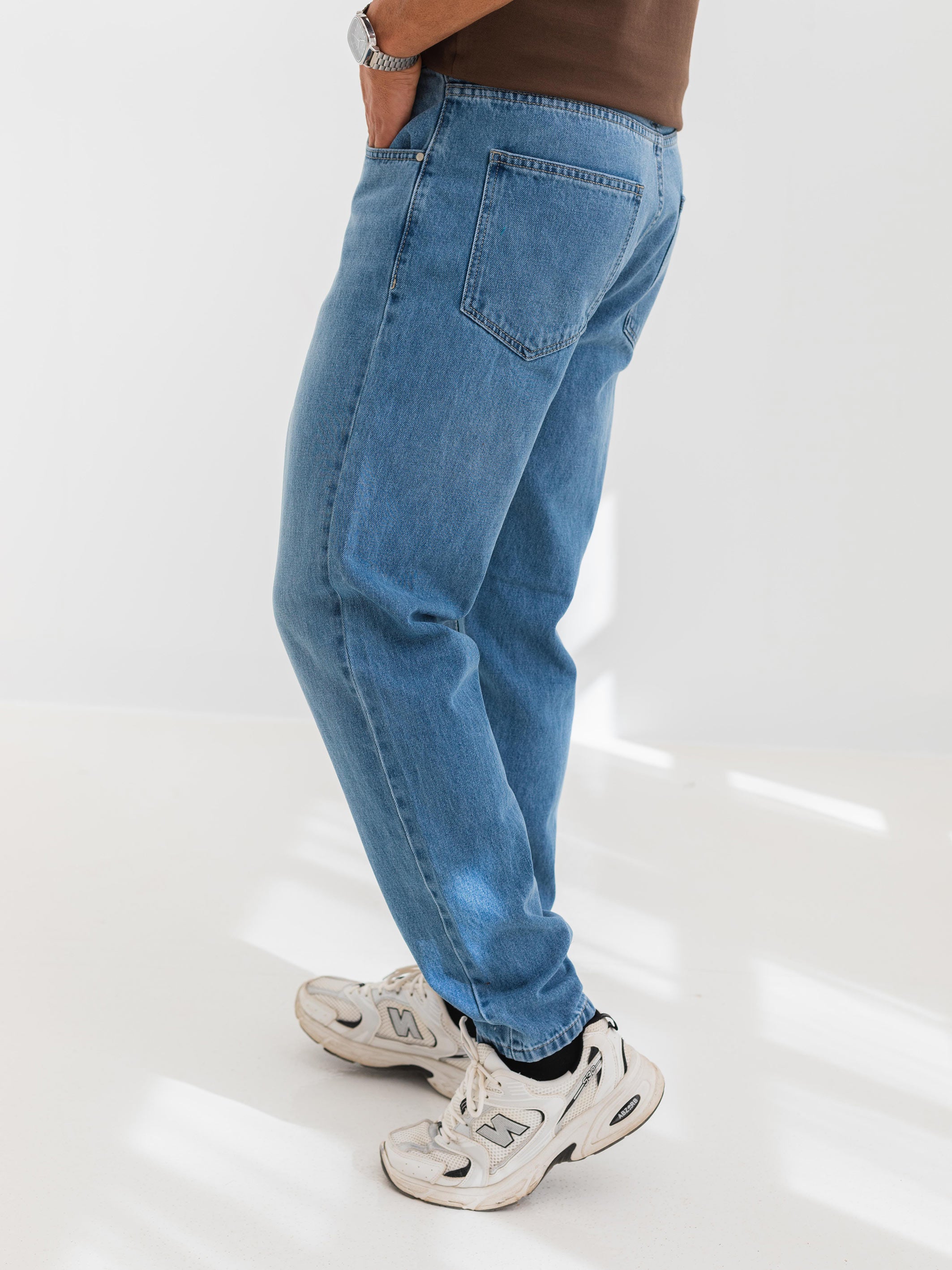 BOYFRIEND FIT JEANS - Medium Blue