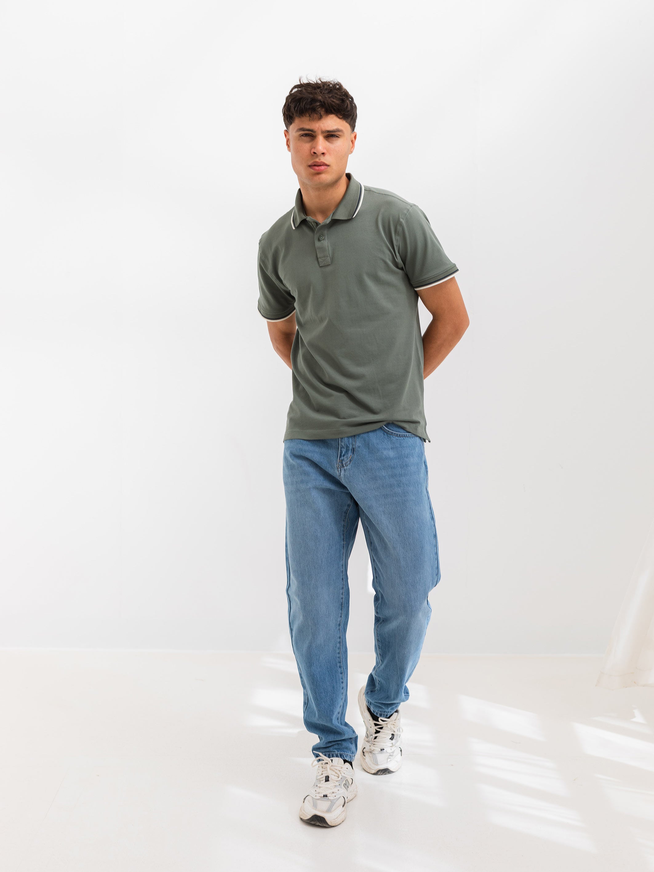 PIQUÉ POLO SHIRT LINE DETAILS - Olive