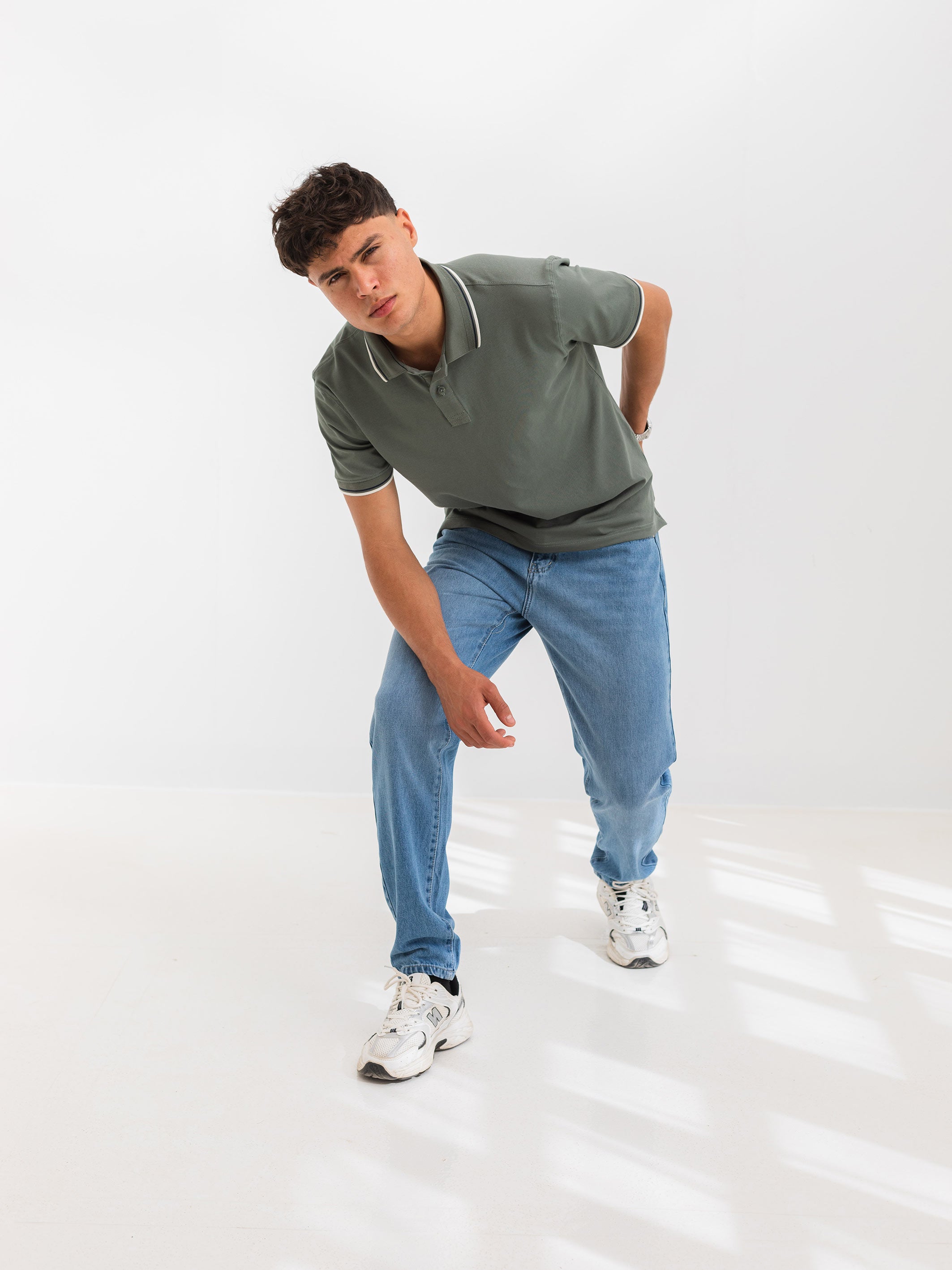 PIQUÉ POLO SHIRT LINE DETAILS - Olive