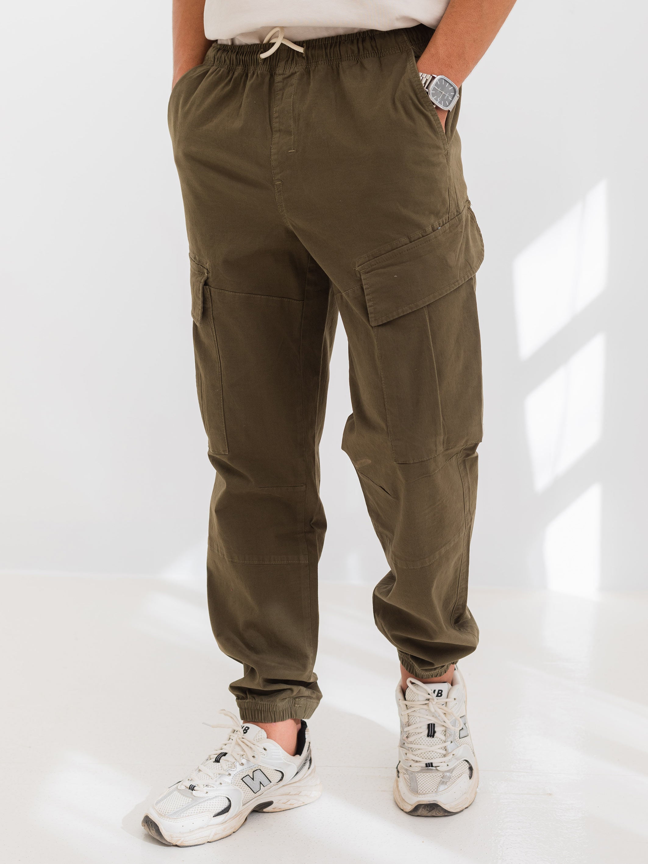 MULTI-POCKET JOGGER - Olive