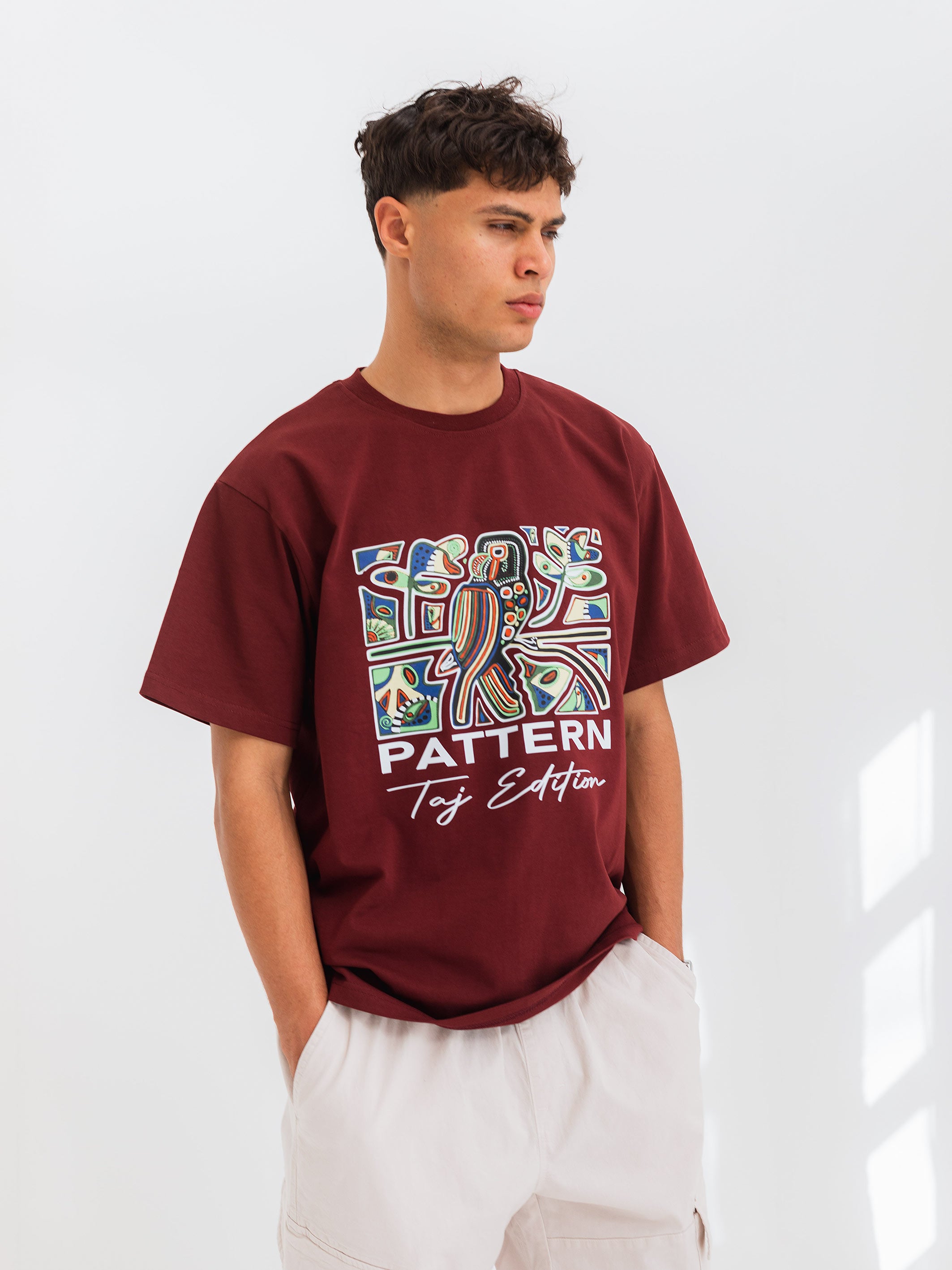 RELAXED PRINTED TEE PATTERN - Burgundy