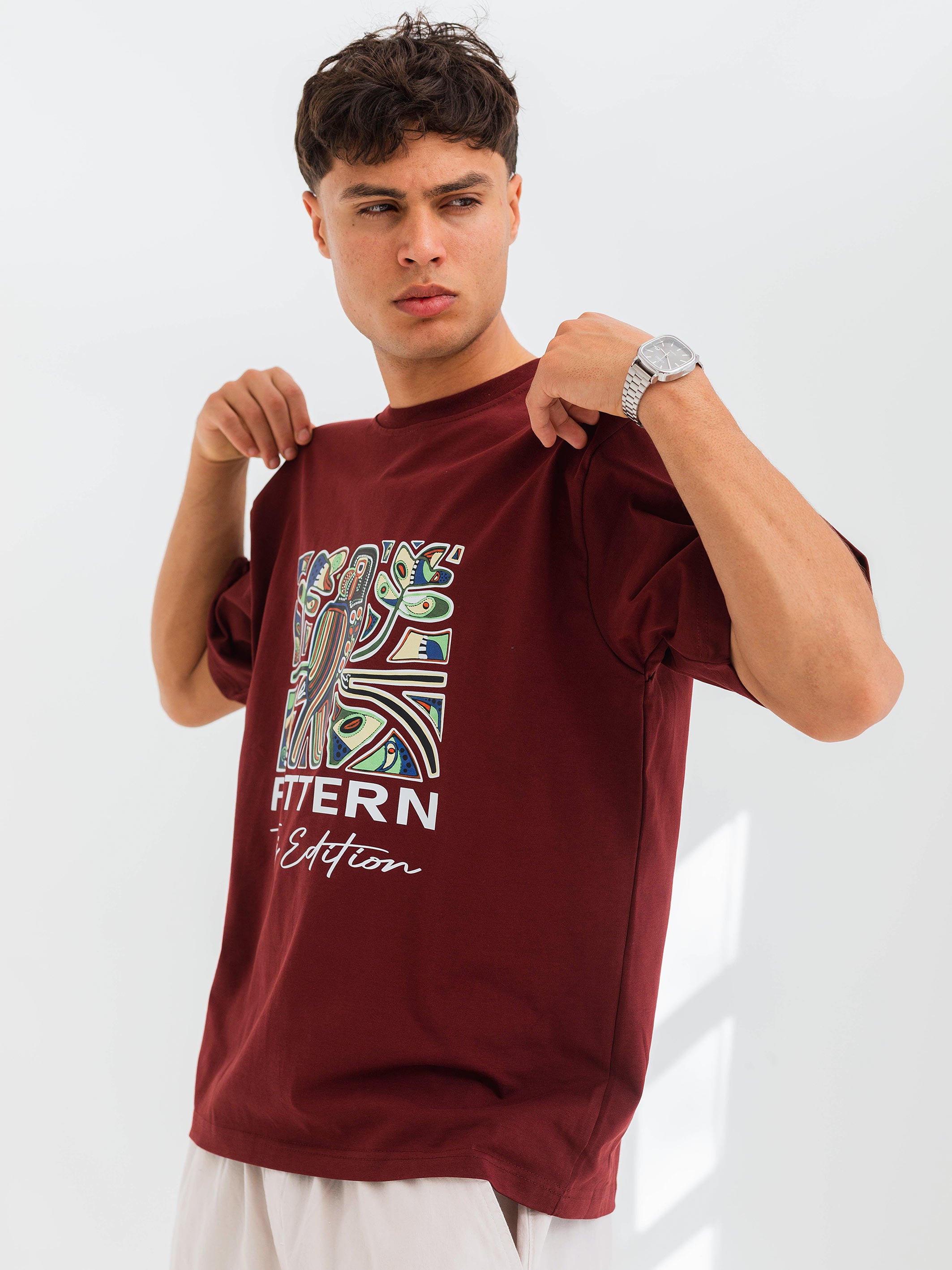 RELAXED PRINTED TEE PATTERN - Burgundy