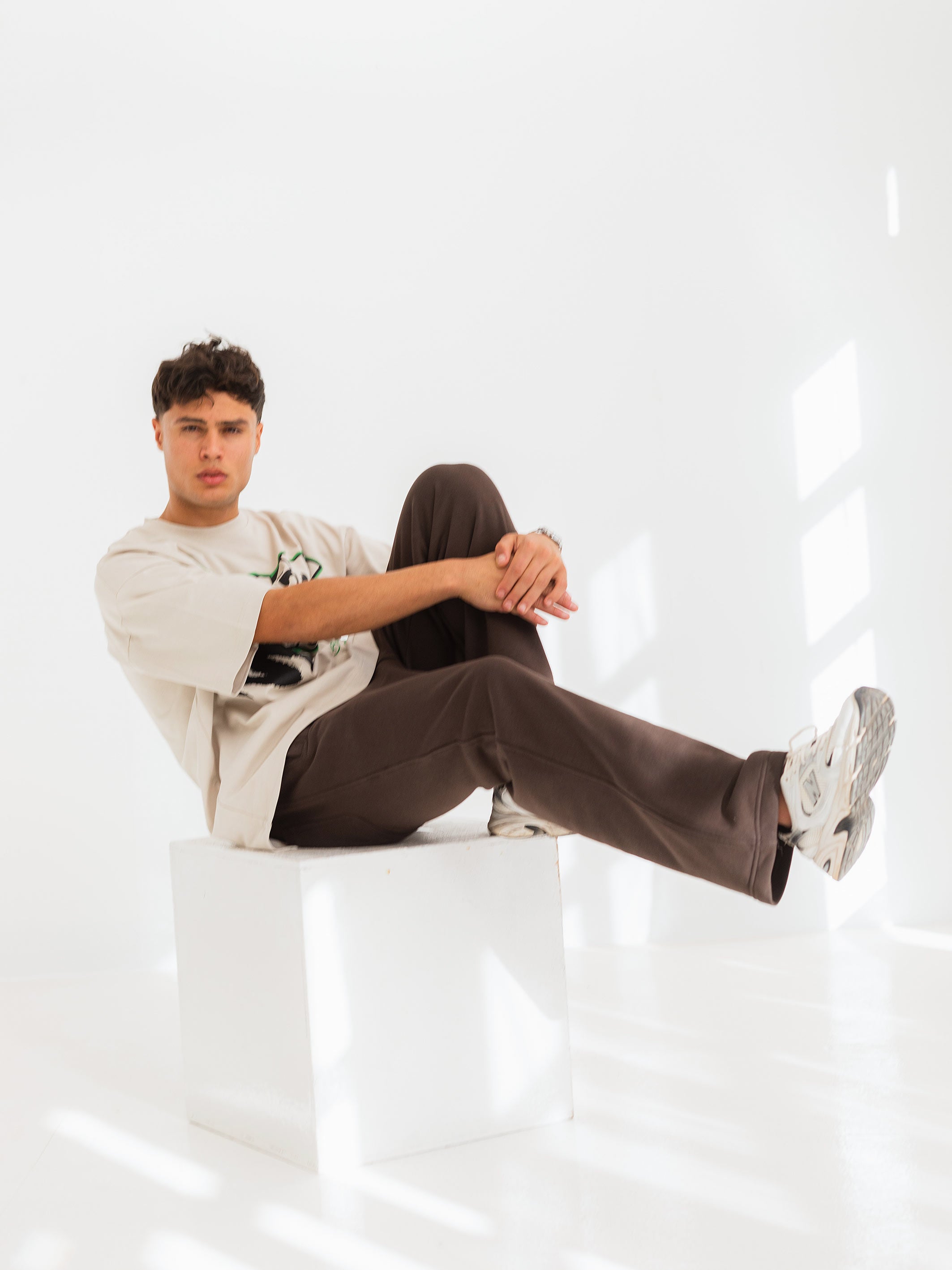 OVERSIZED GRAFFITI PRINTED TEE  GET READY - Beige