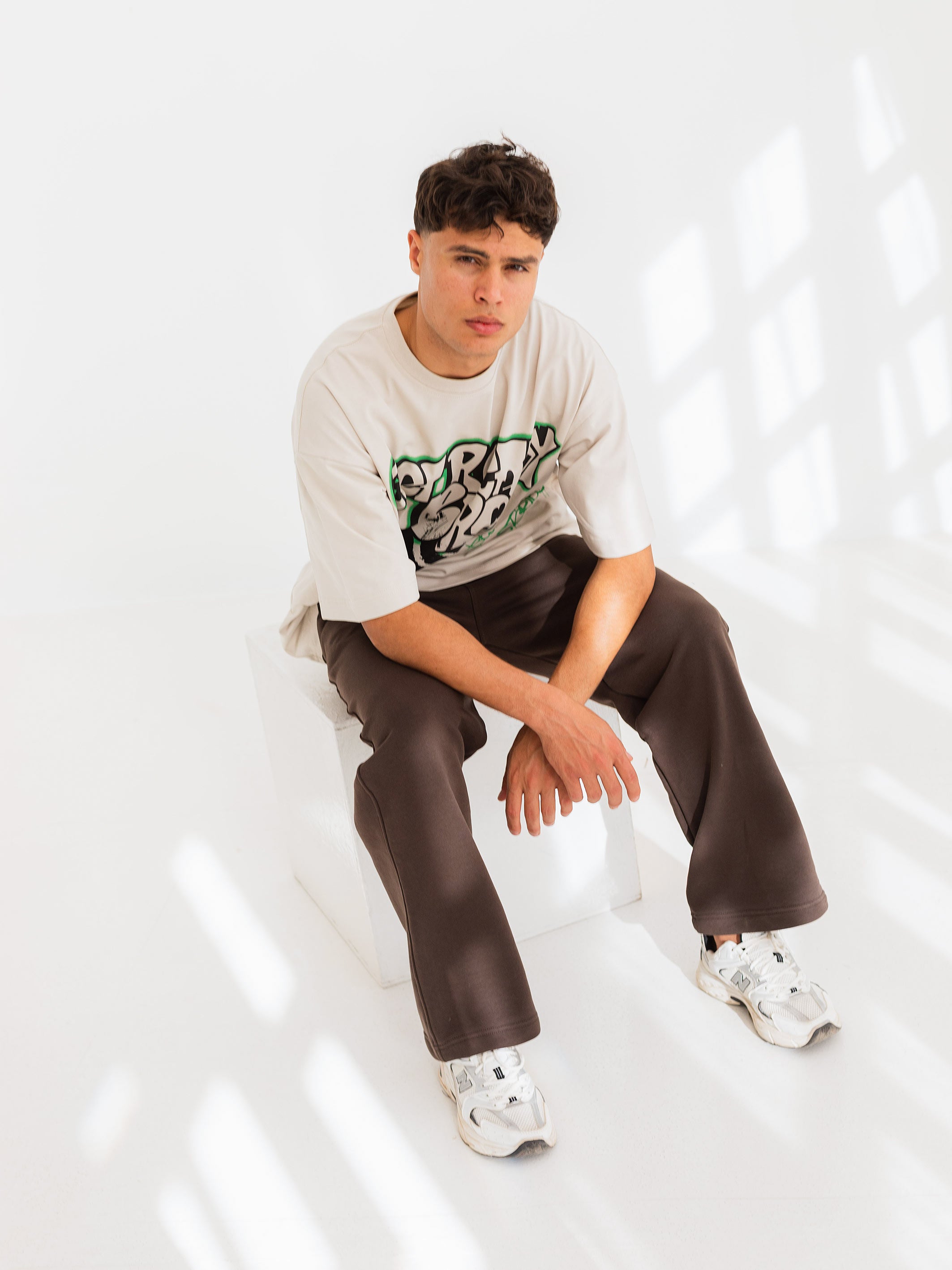 OVERSIZED GRAFFITI PRINTED TEE  GET READY - Beige