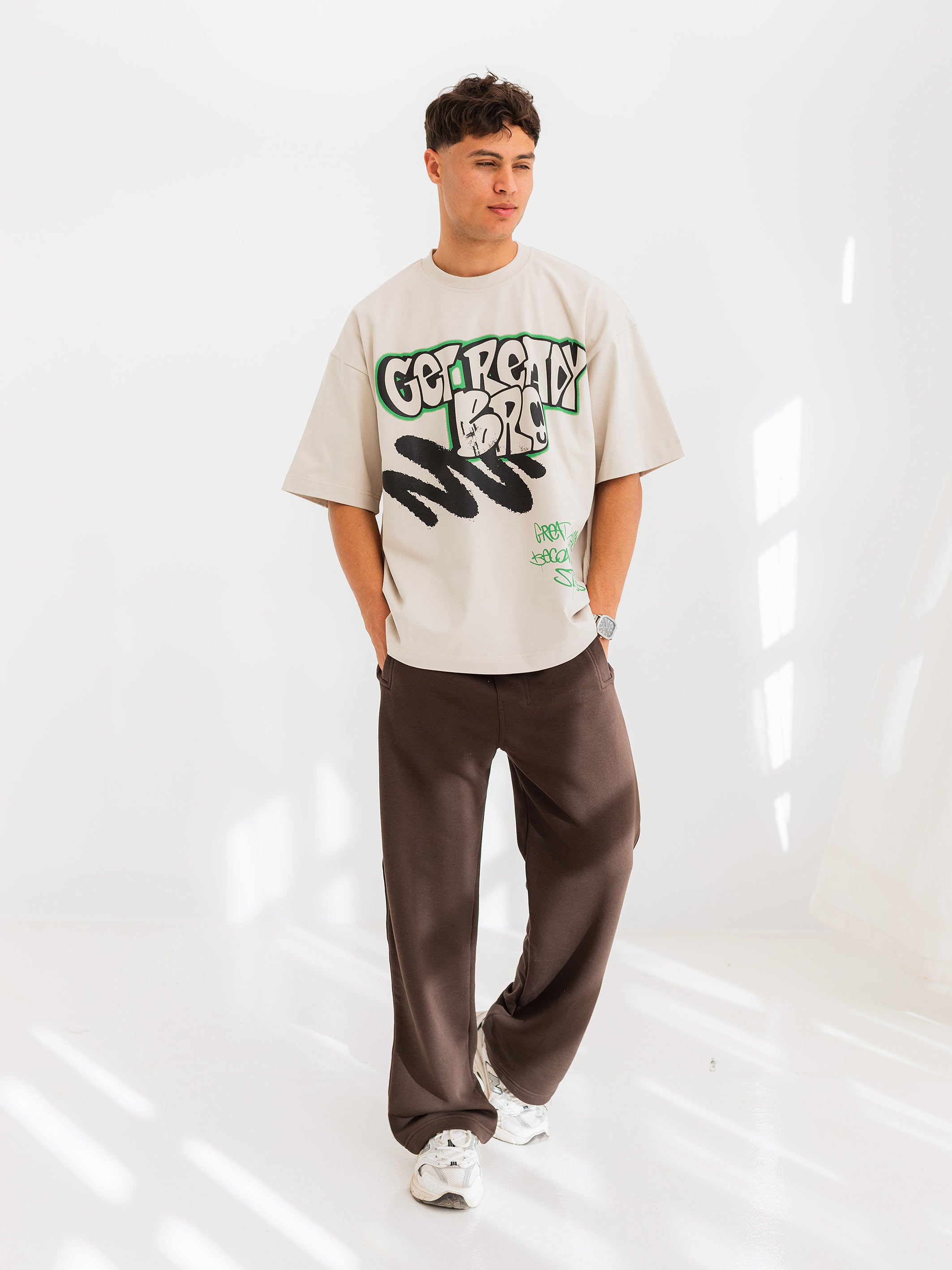 OVERSIZED GRAFFITI PRINTED TEE  GET READY - Beige
