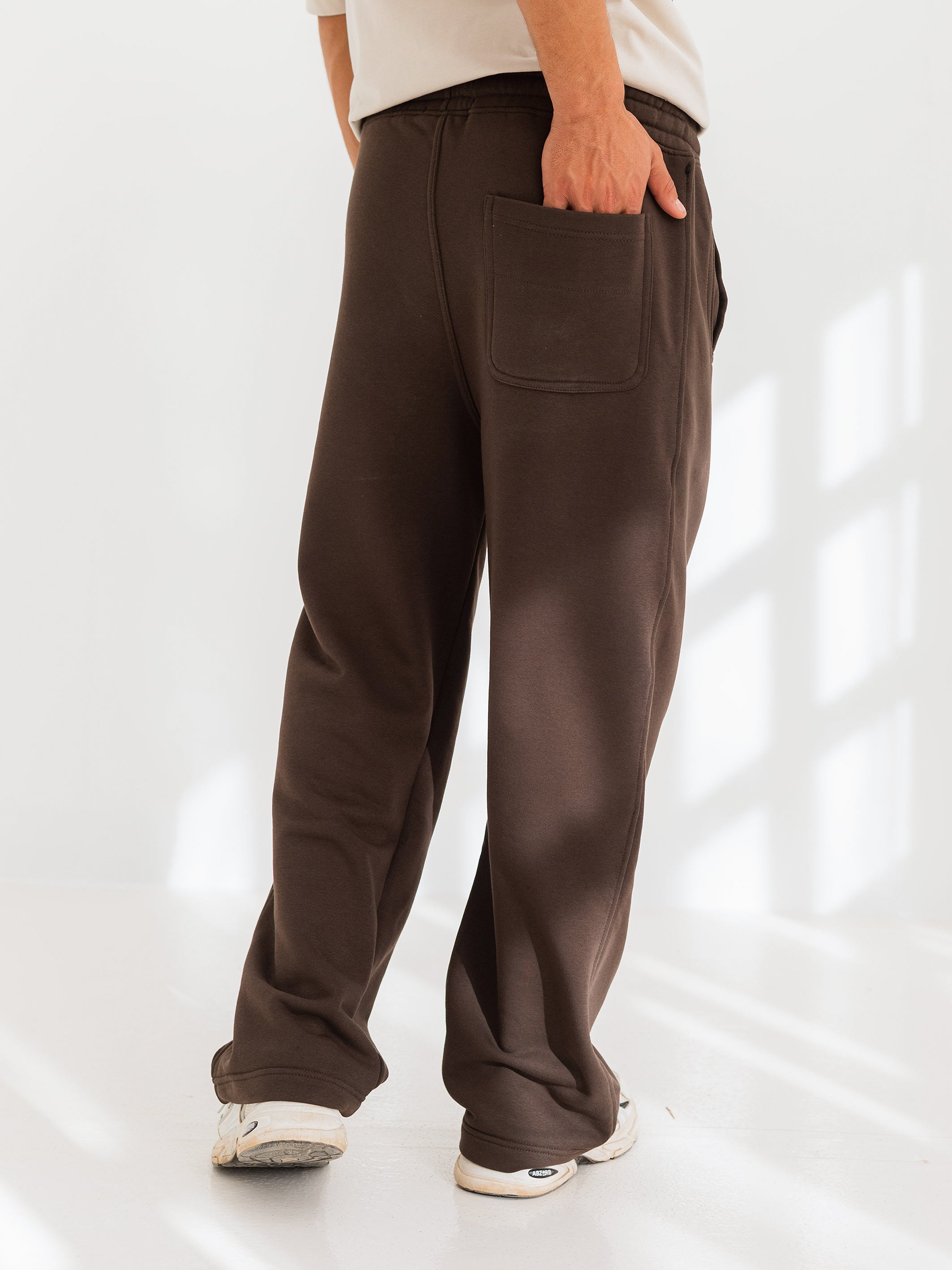 BAGGY FIT SWEATPANT - Brown