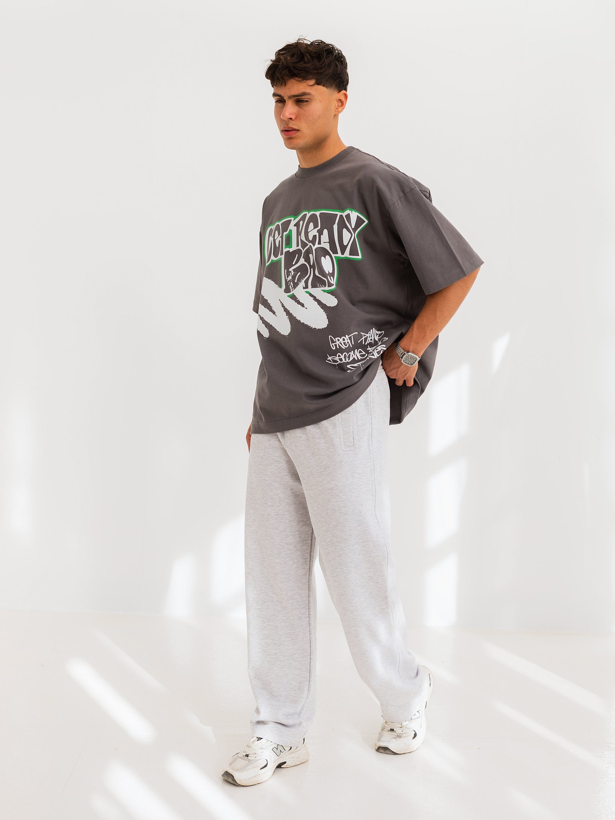 OVERSIZED GRAFFITI PRINTED TEE  GET READY - Grey