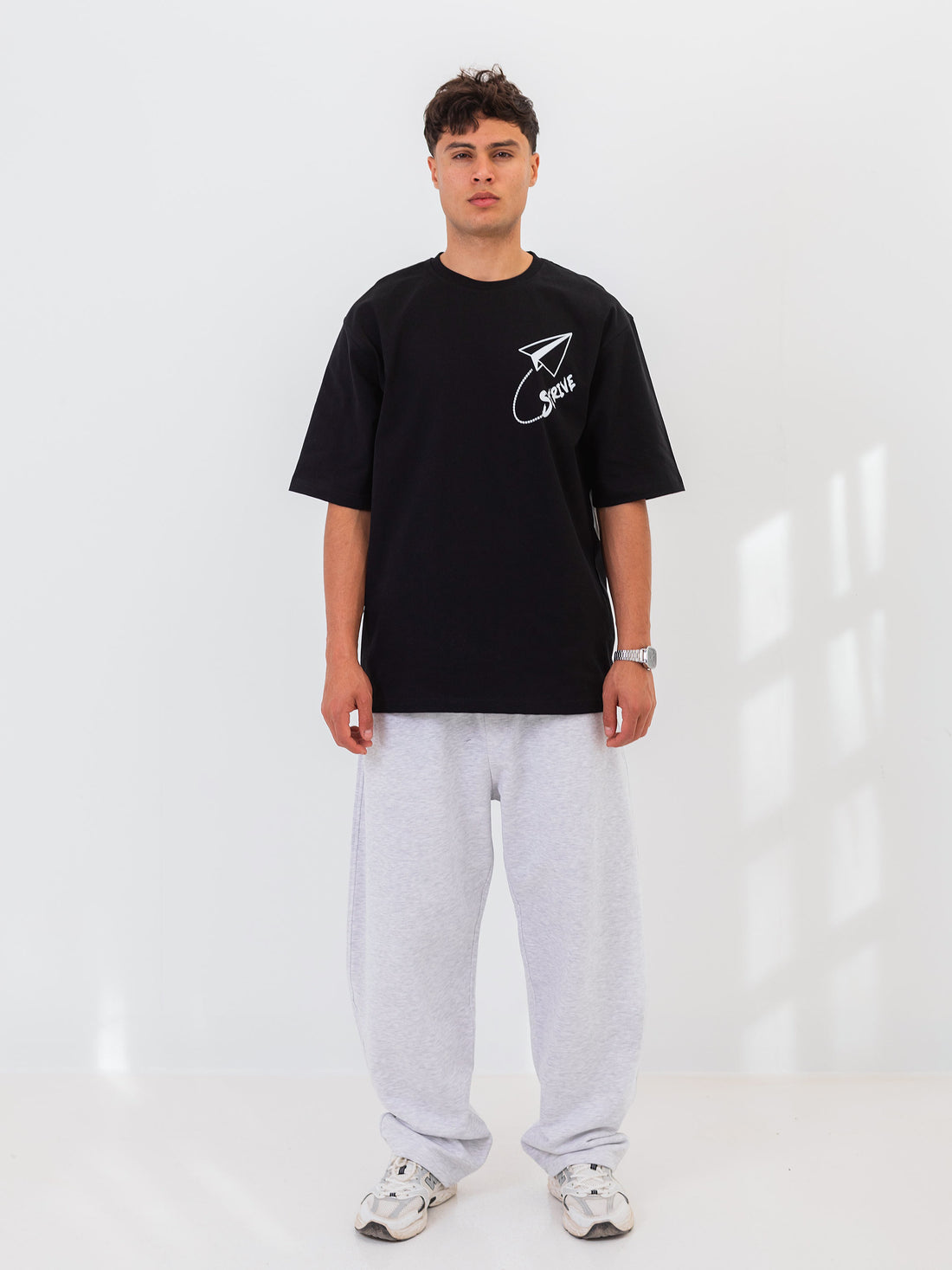 OVERSIZED PRINTED TEE  STRIVE - Black