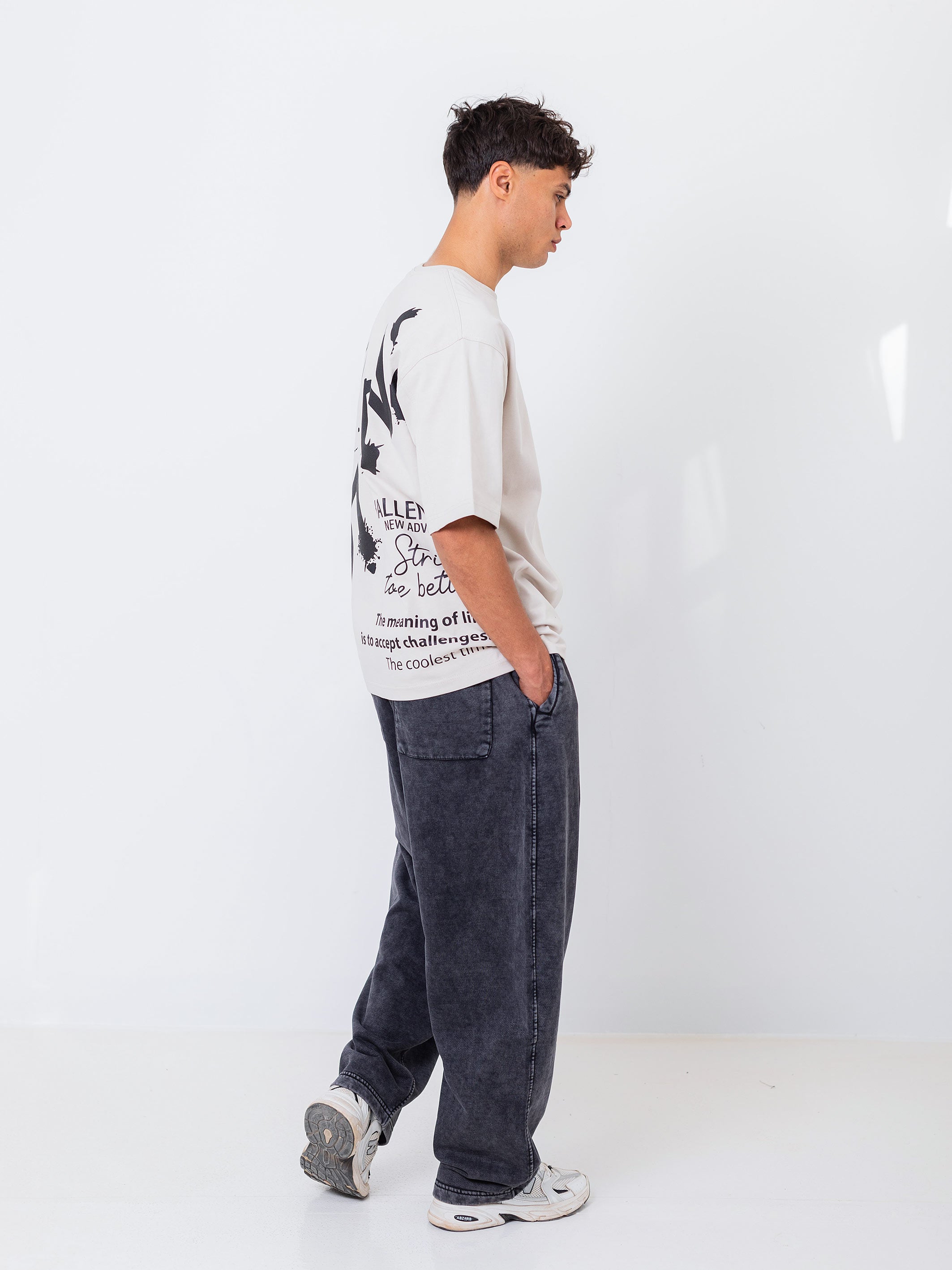 OVERSIZED PRINTED TEE  STRIVE - Beige