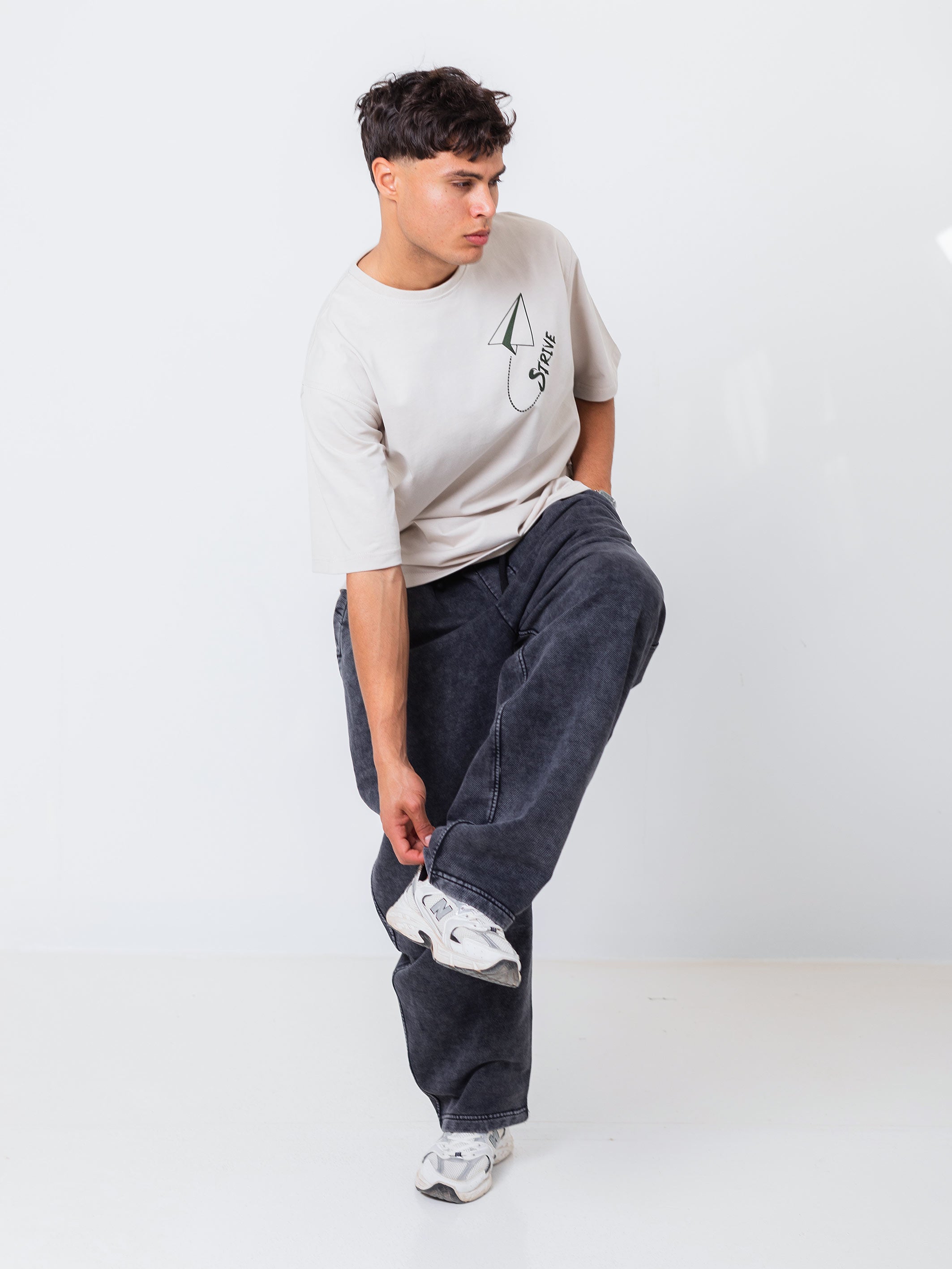 OVERSIZED PRINTED TEE  STRIVE - Beige