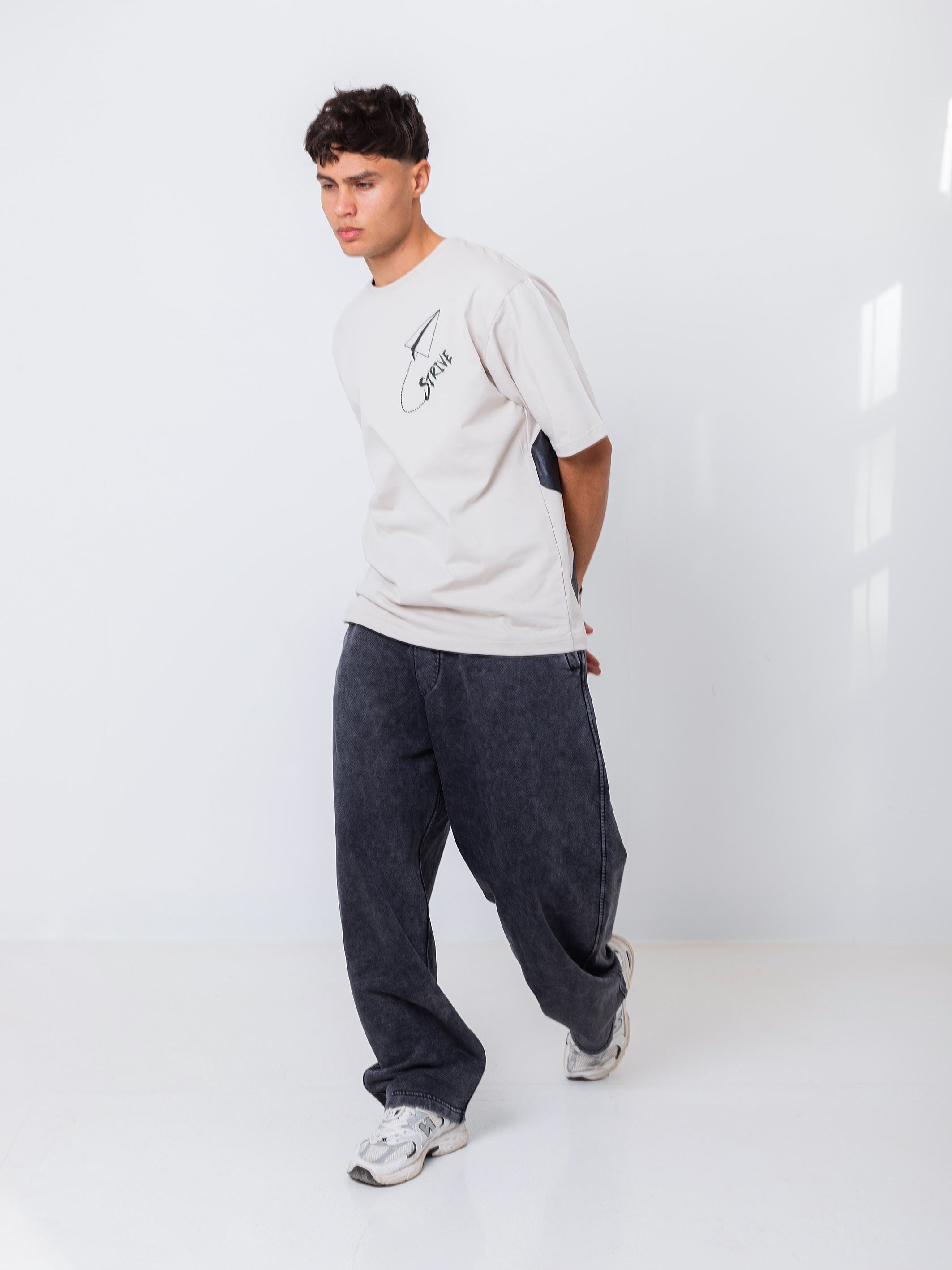 OVERSIZED PRINTED TEE  STRIVE - Beige