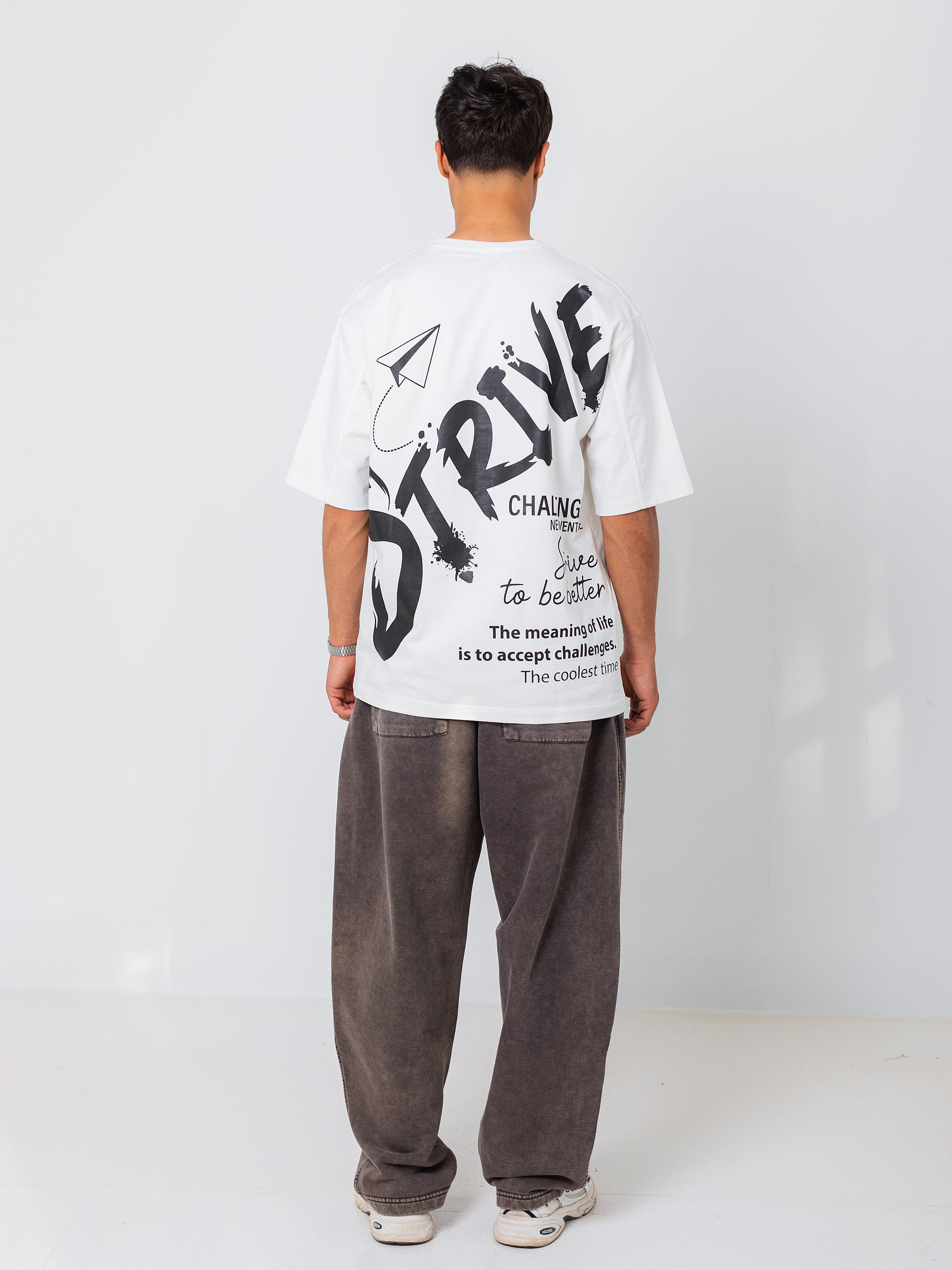 OVERSIZED PRINTED TEE  STRIVE - Off-White
