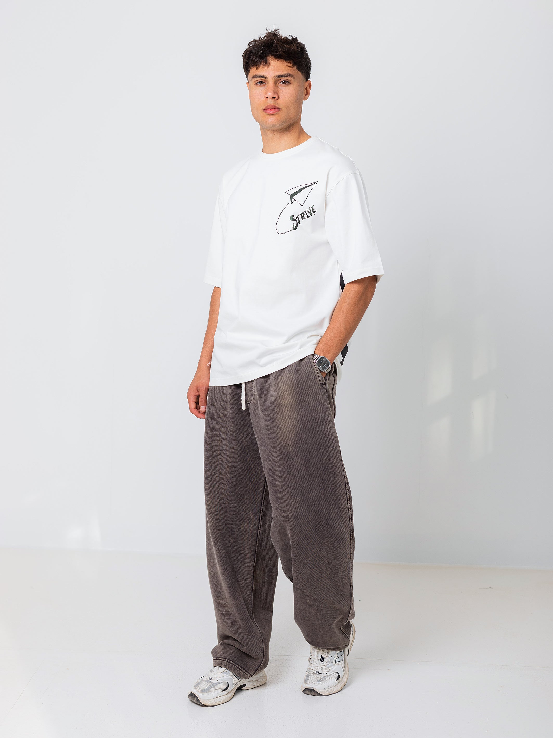 OVERSIZED PRINTED TEE  STRIVE - Off-White