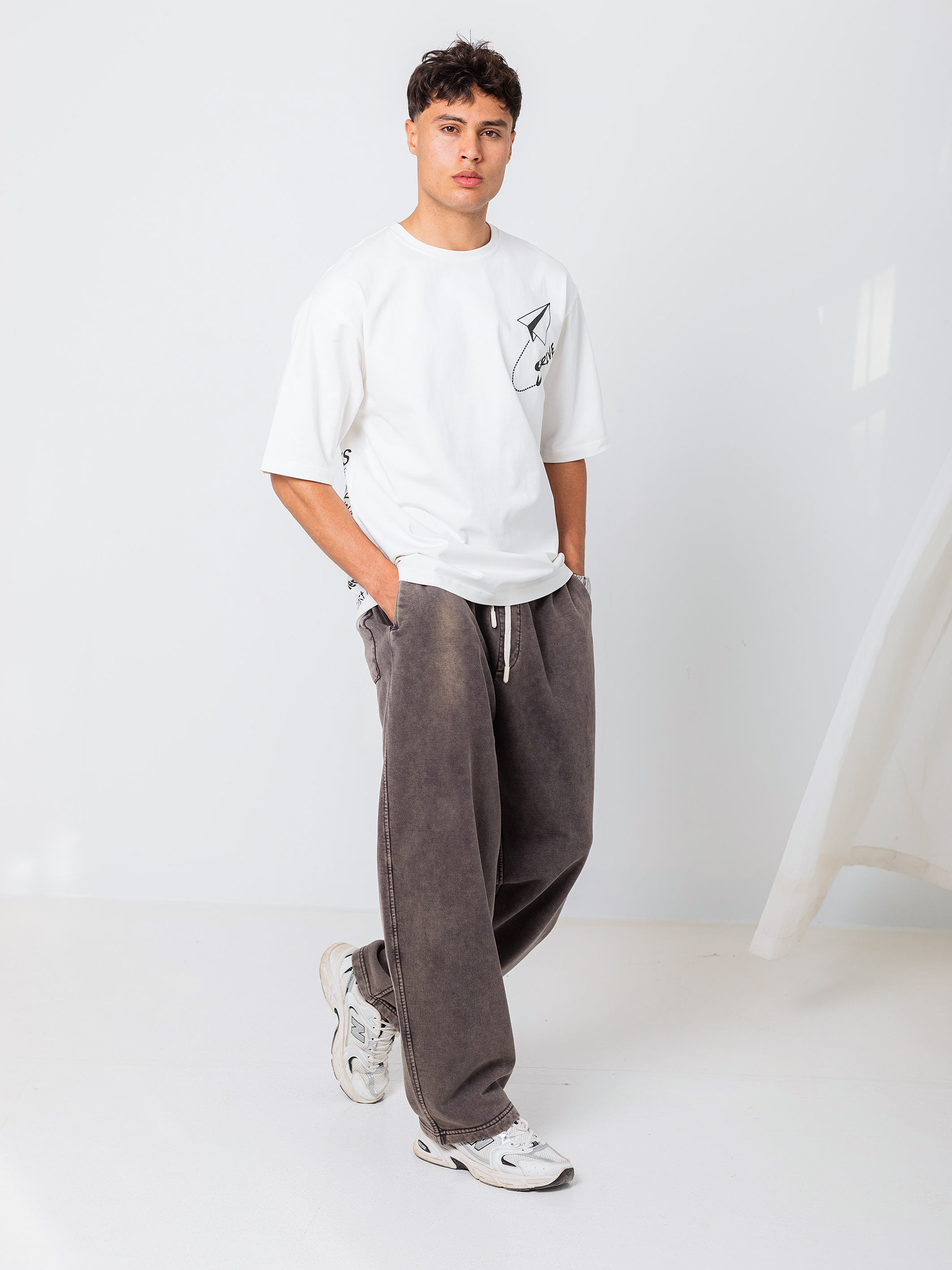 OVERSIZED PRINTED TEE  STRIVE - Off-White