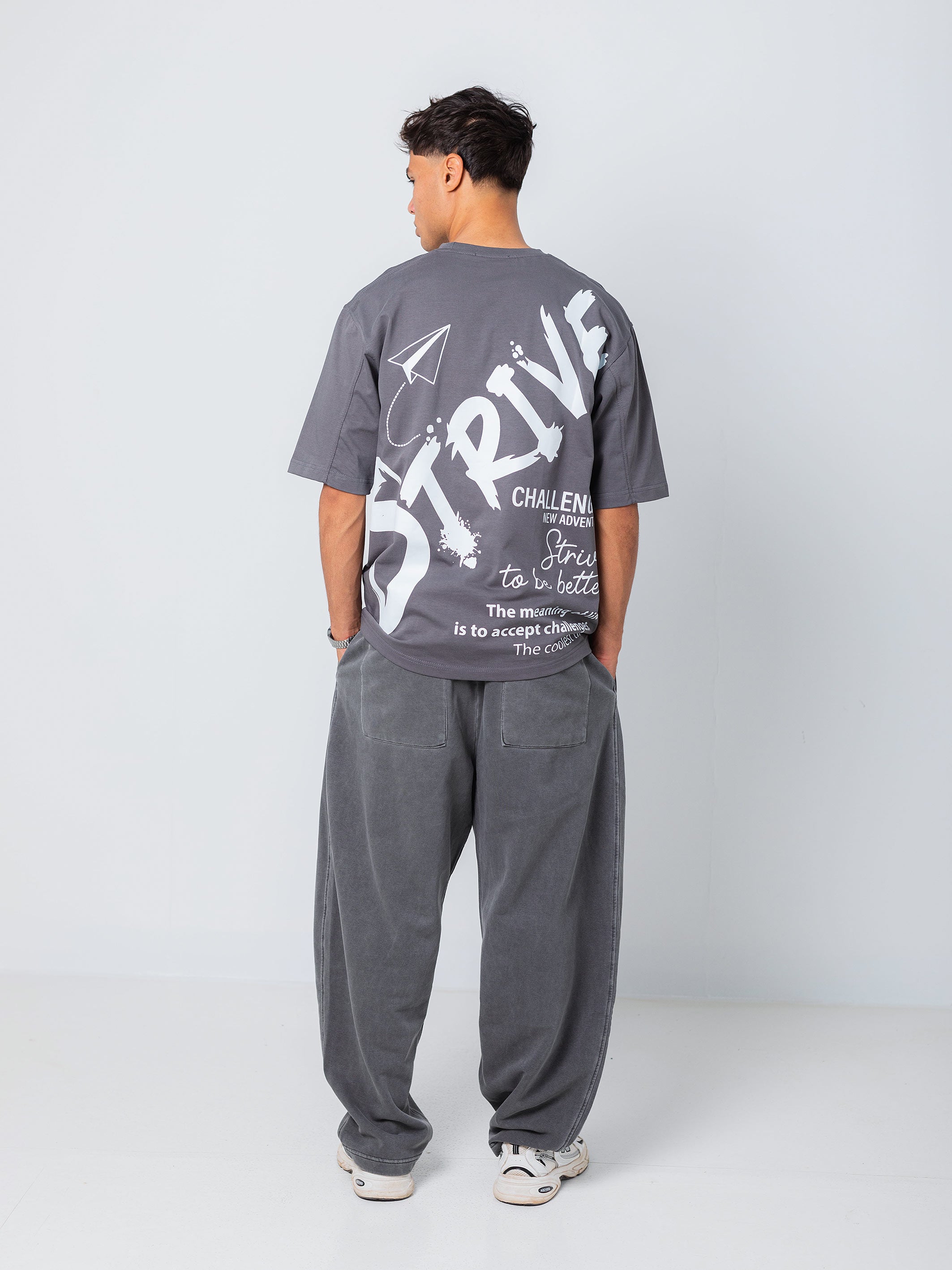 OVERSIZED PRINTED TEE  STRIVE - Grey
