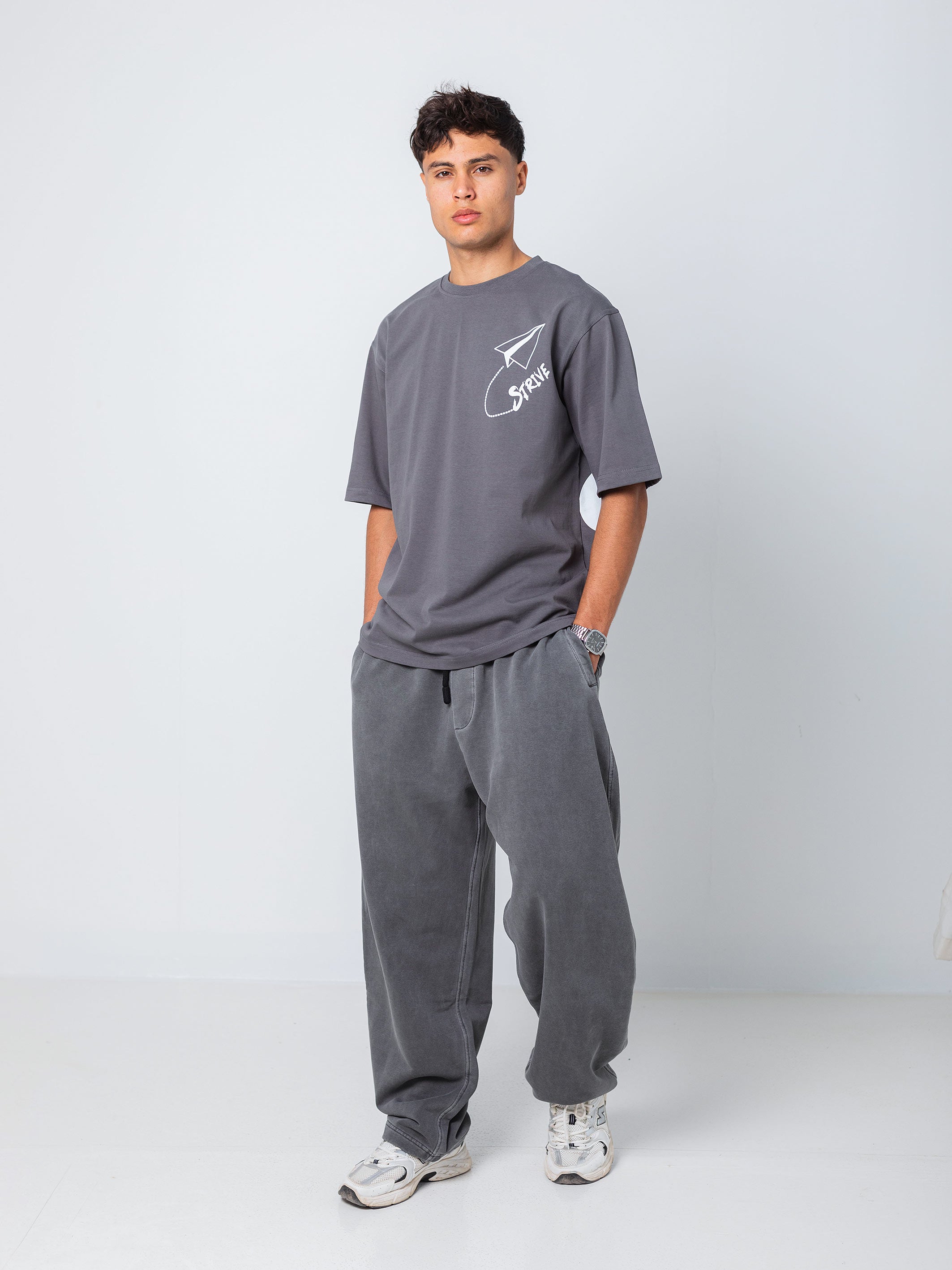 OVERSIZED PRINTED TEE  STRIVE - Grey