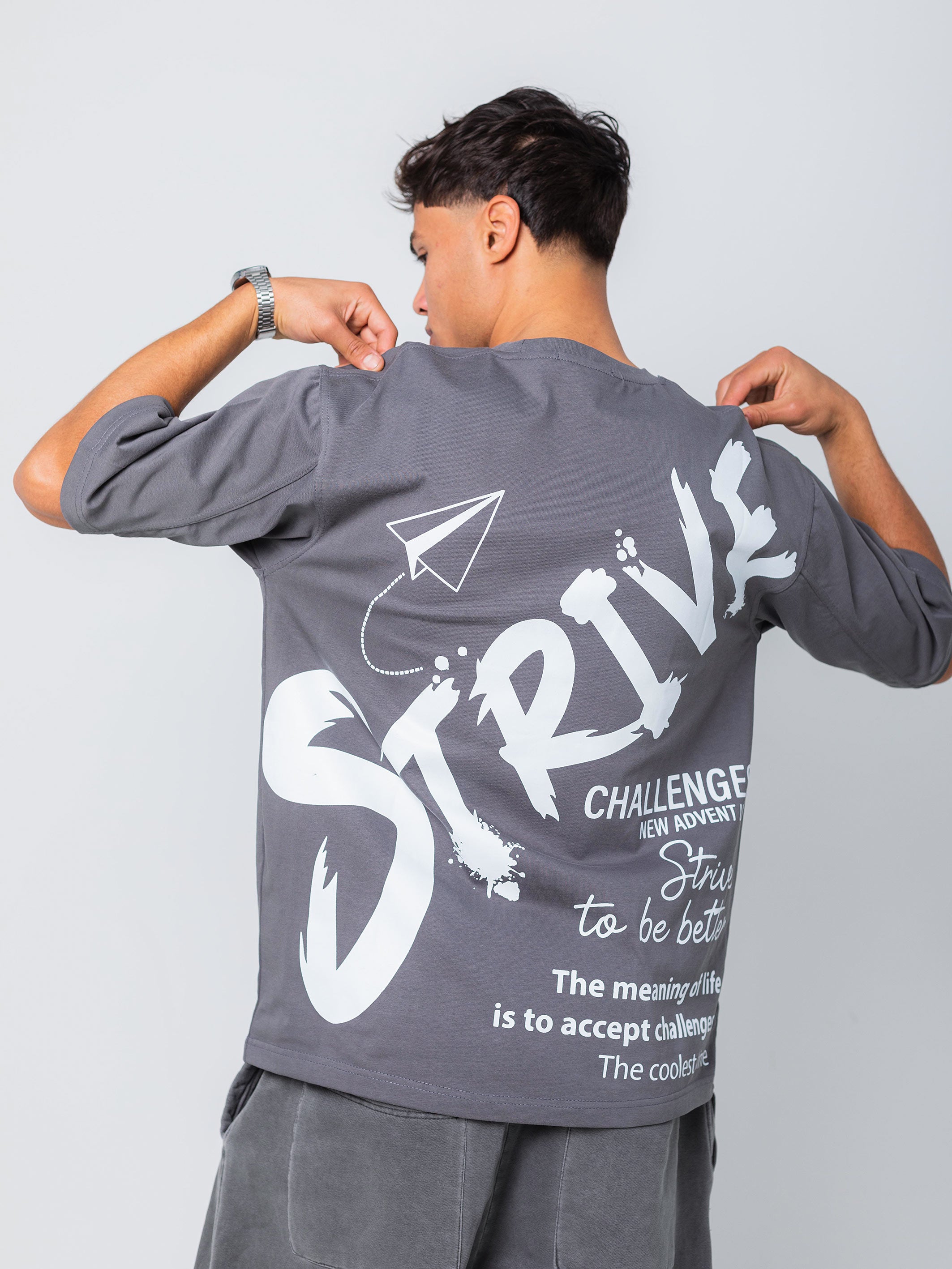 OVERSIZED PRINTED TEE  STRIVE - Grey