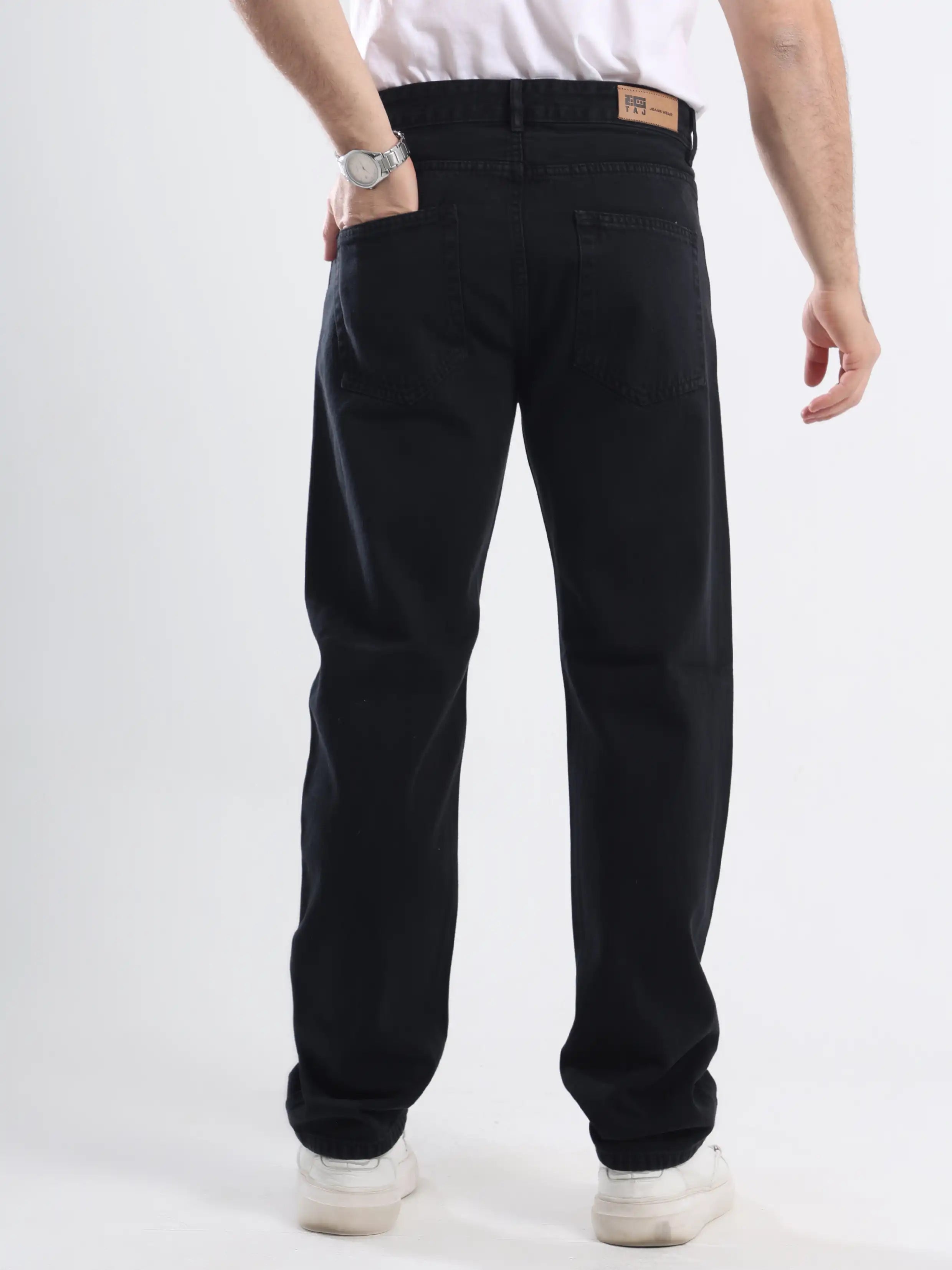 Straight Fit Jeans - Black
