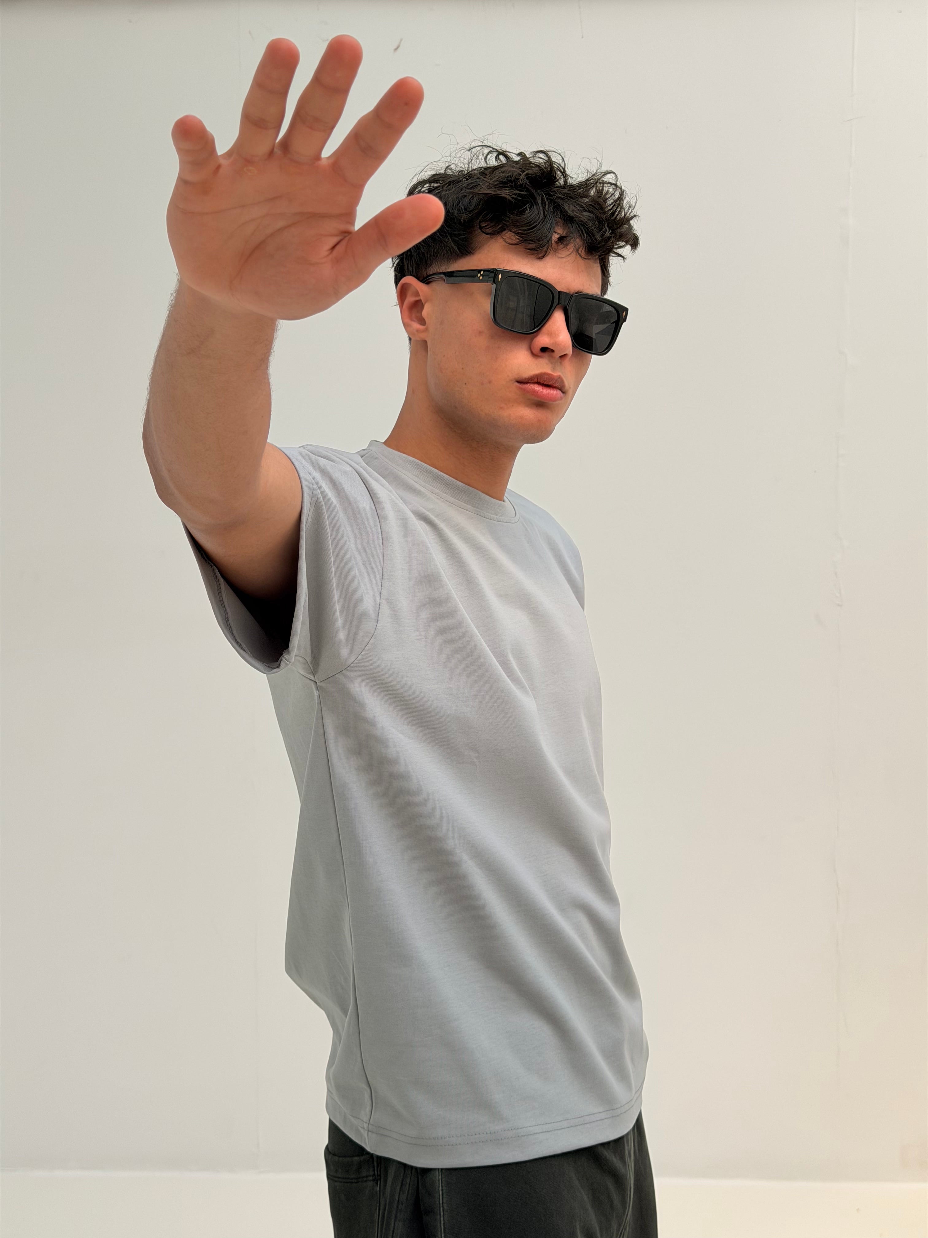 TEE BASIC - LGHIT GREY