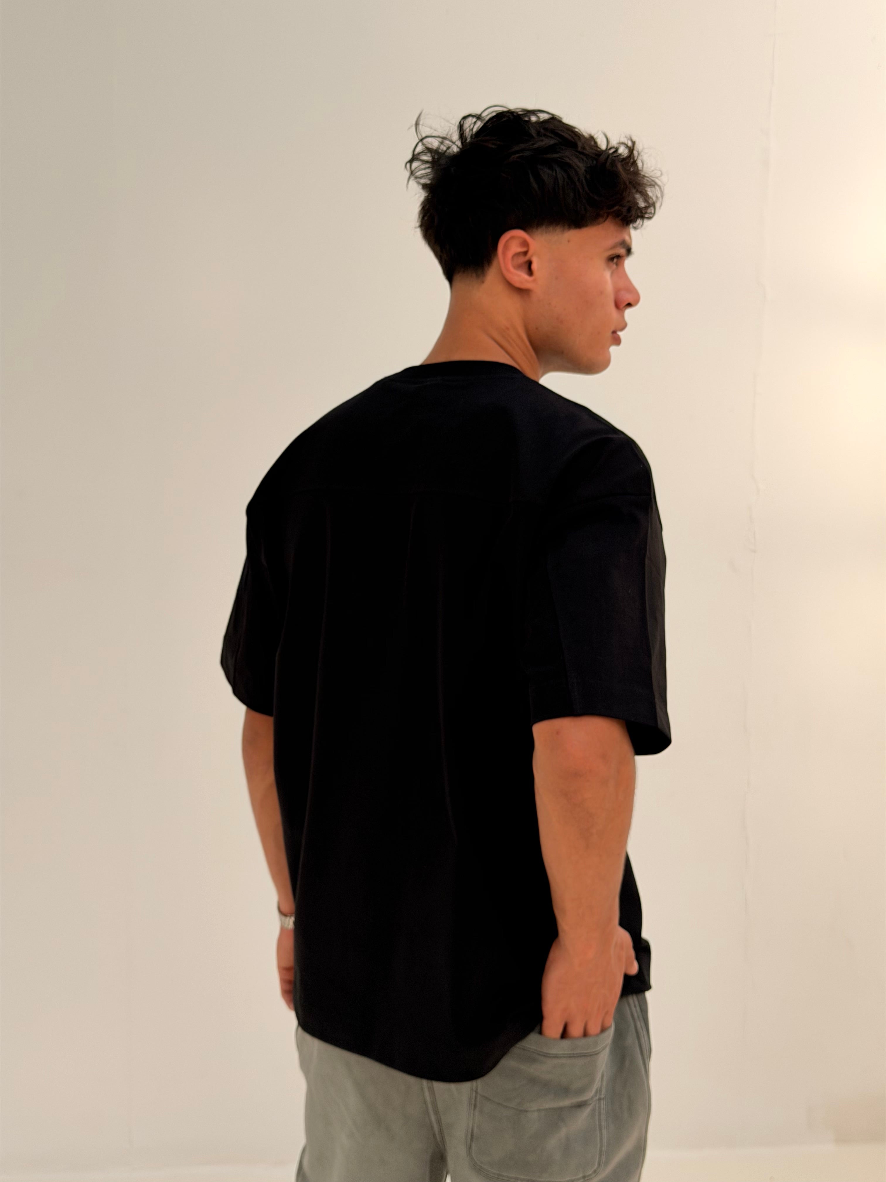 OVERSIZED BACK LINE TEE BASIC - BLACK