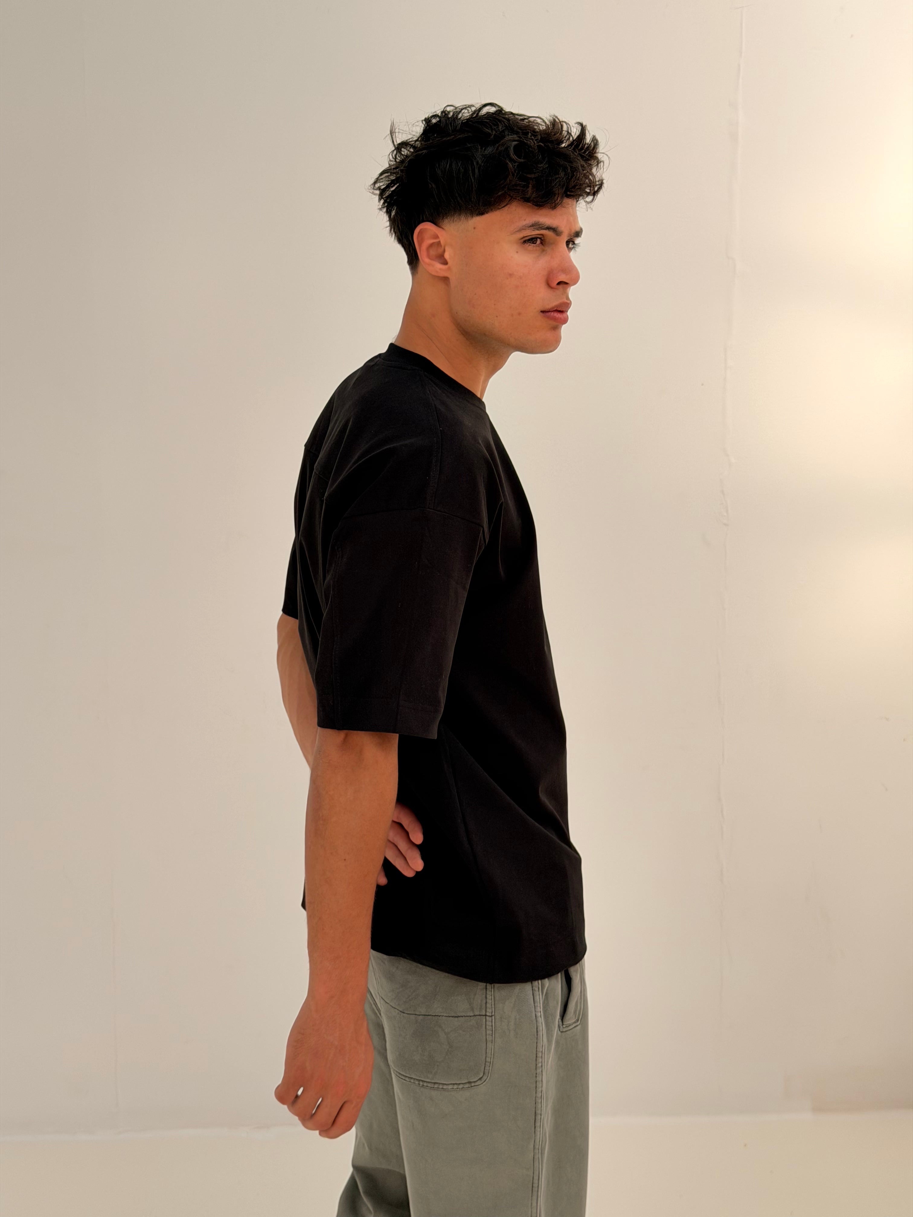 OVERSIZED BACK LINE TEE BASIC - BLACK